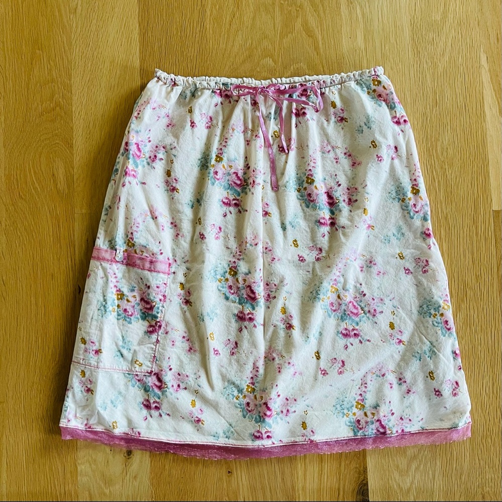 J.JILL Beautiful Floral skirt with pocket
